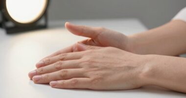 flattering creator lighting setup