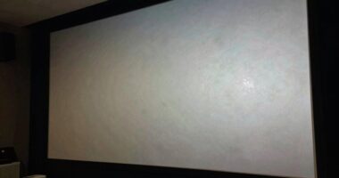 projector screen color issues